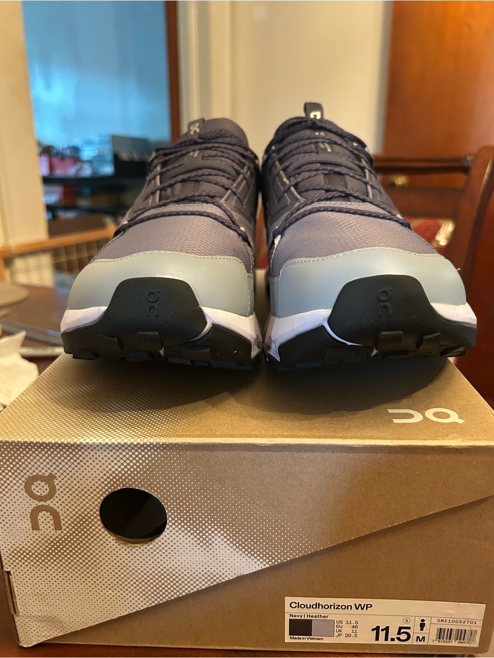 On Running Cloudhorizon WP Men’s Shoes in Navy and Light Gray